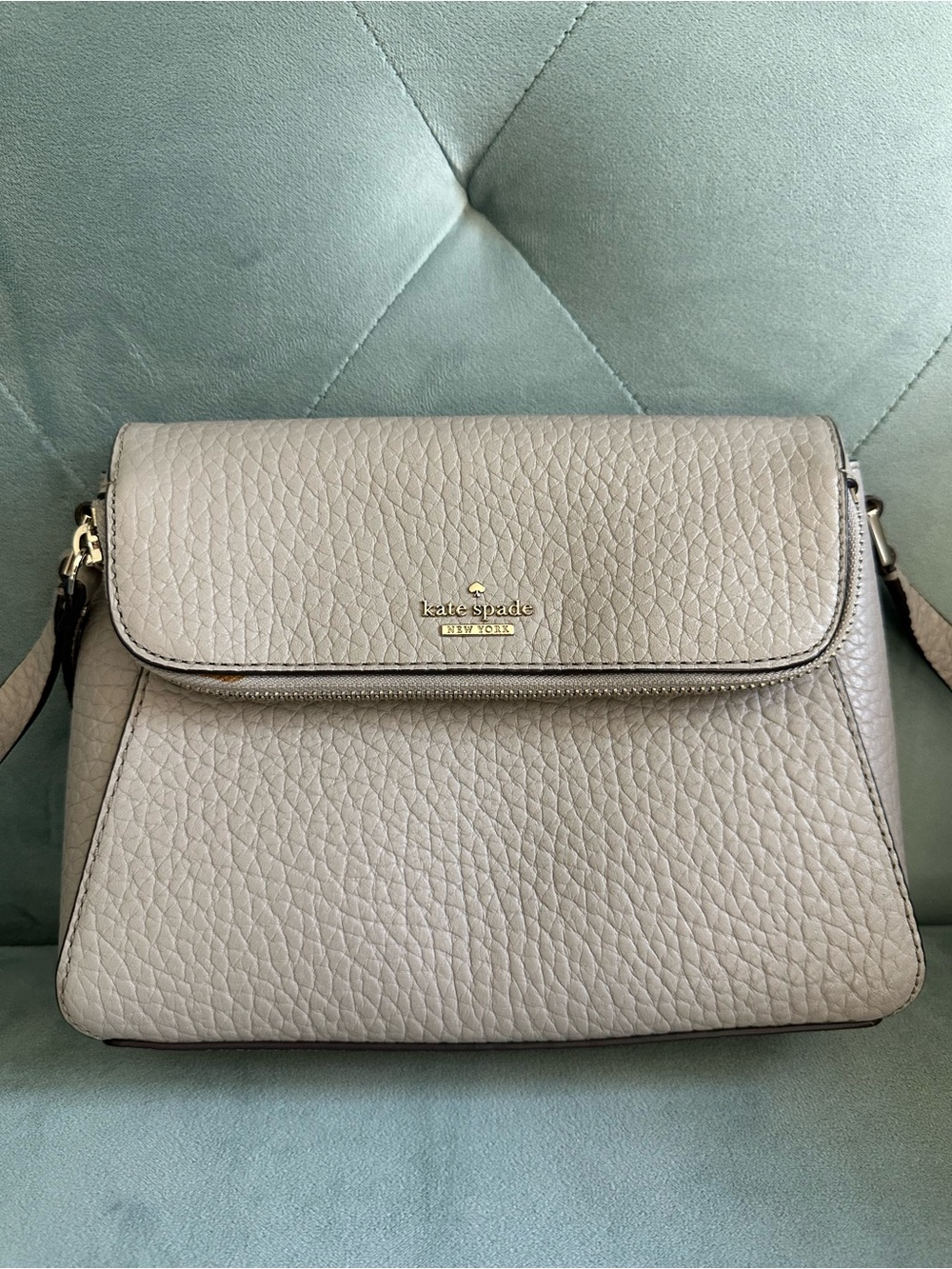 kate spade Pebbled Leather Crossbody Bag in Light Gray - Picture 17 of 17